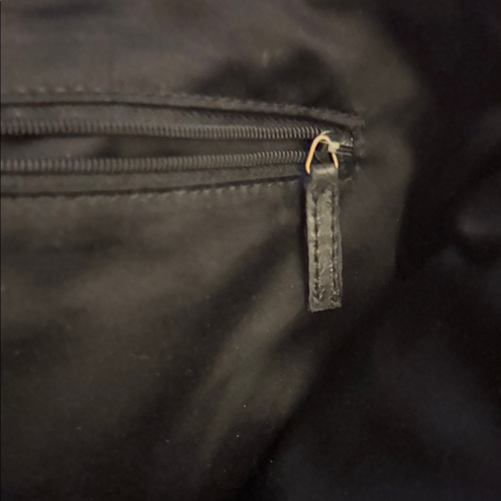 Yves Saint Laurent Elegant Black Tote and Wallet - Picture 7 of 13